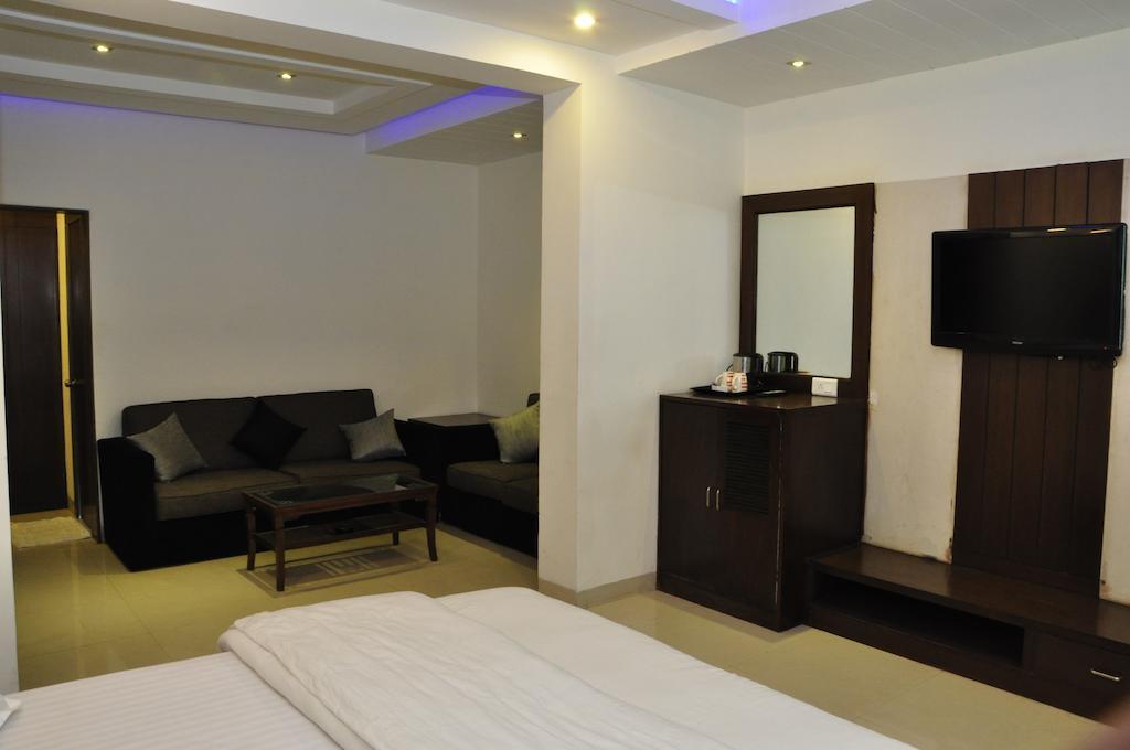 Hotel The Kamta Agra  Bagian luar foto