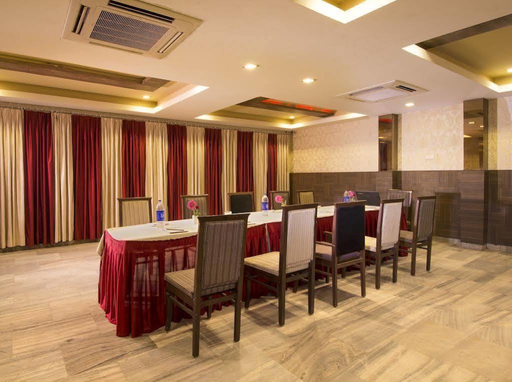 Hotel The Kamta Agra  Bagian luar foto